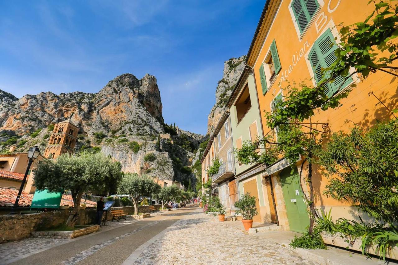 La Maison Des Collines Allemagne-en-Provence Exterior foto